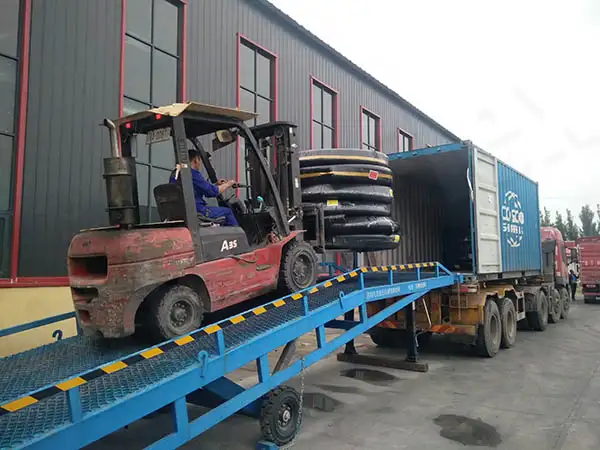 rubber oil hose loading rubber oil hose loading